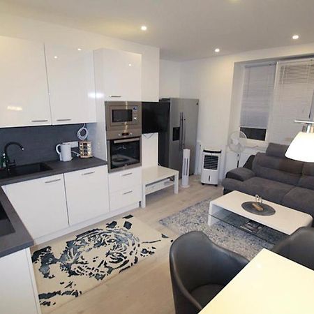 Theresa Tiana Apartment เวียนนา ภายนอก รูปภาพ
