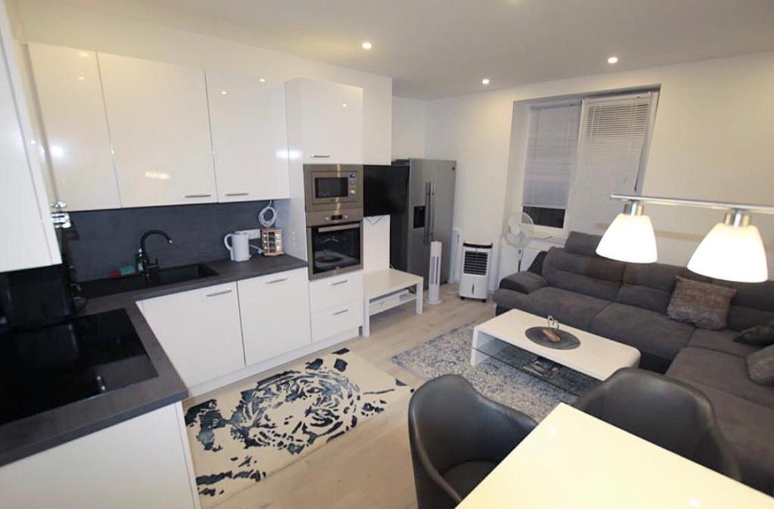 Theresa Tiana Apartment เวียนนา ภายนอก รูปภาพ