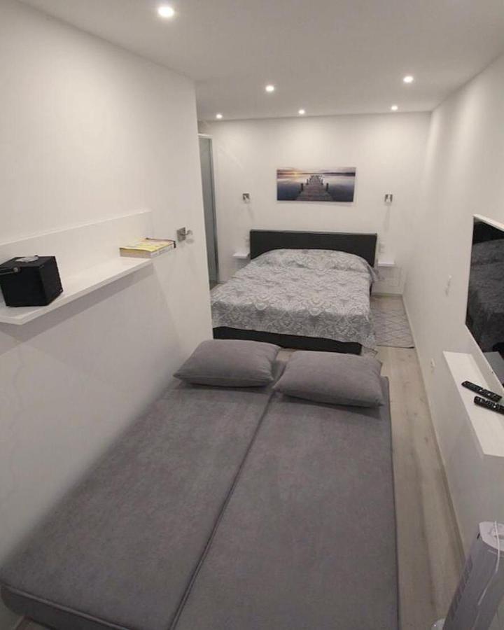 Theresa Tiana Apartment เวียนนา ภายนอก รูปภาพ
